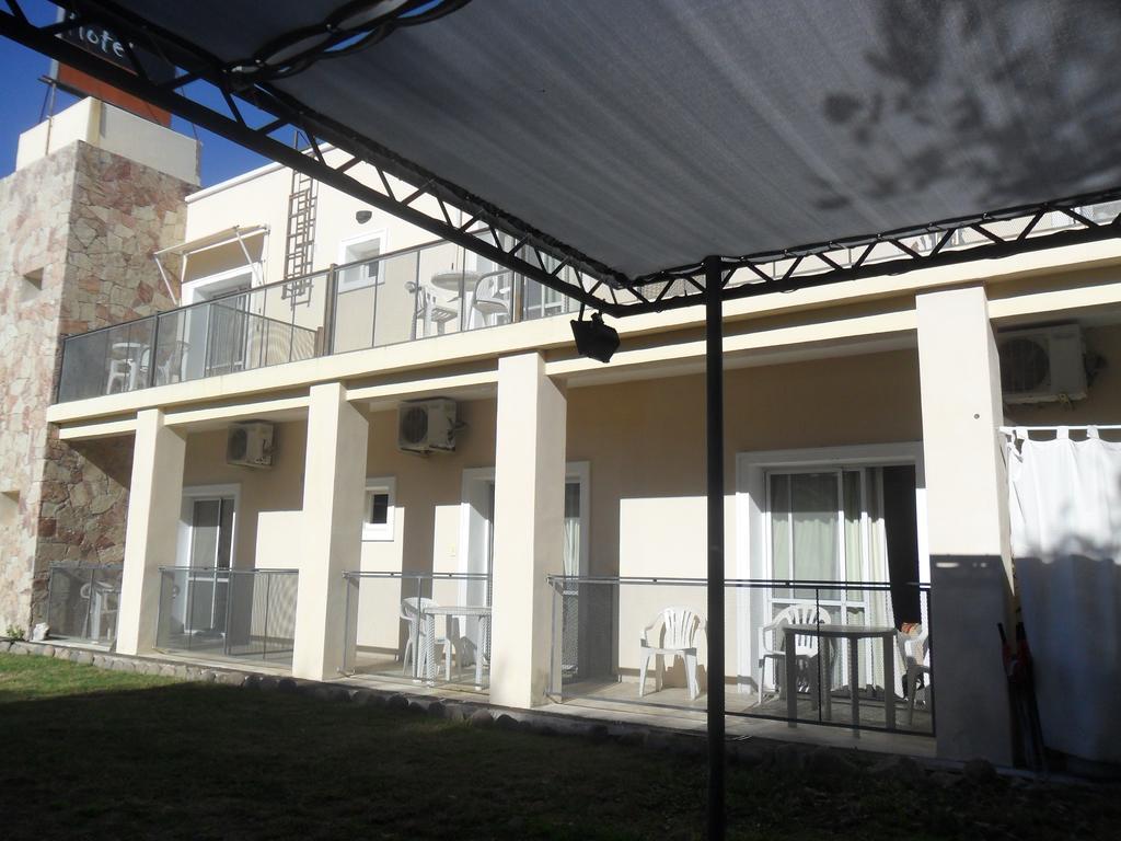 Luna Serrana Hotel Capilla del Monte Luaran gambar